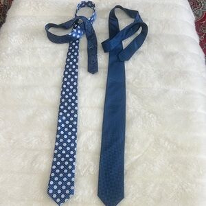 Barneys New York Navy and Blue Tie Set